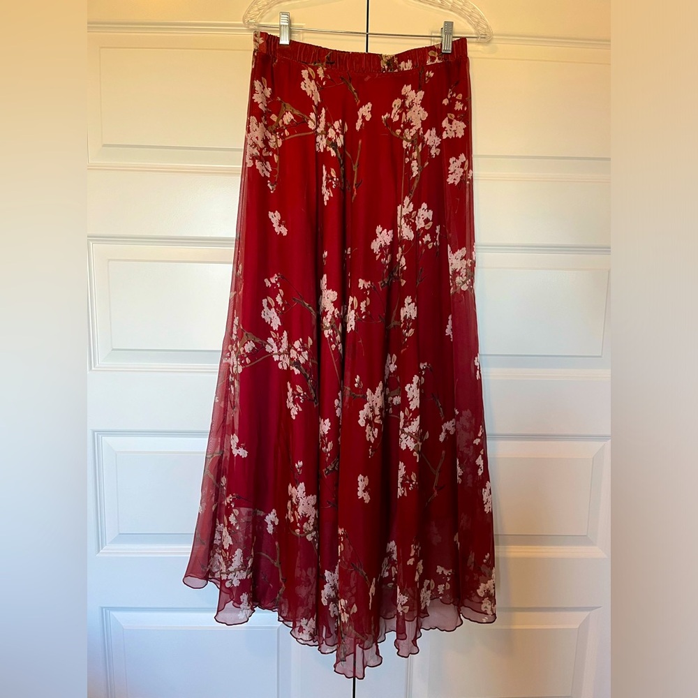 Women’s full length skirt, size XL
